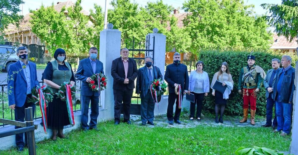 „Vivát Rákóczi!” – zászlóbontás Mezőváriban