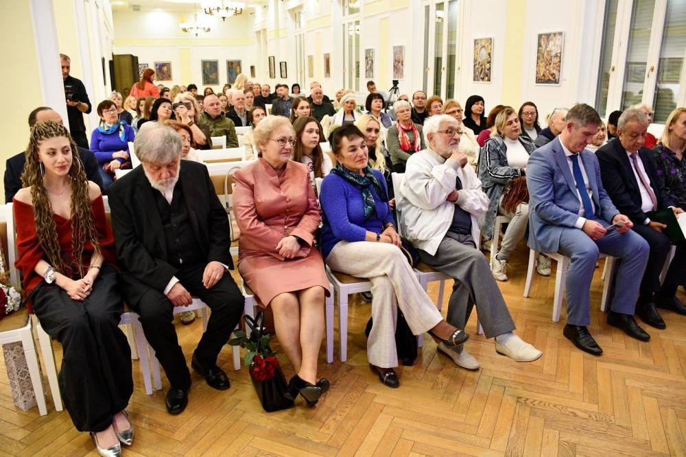 És lőn este, és lőn reggel – Földessy Péter és Földessy Evelin kiállítása a Munkácsy Mihály Magyar Házban