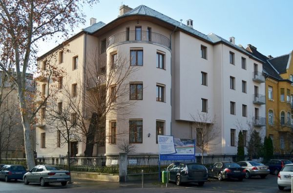 Átadták az MTA határon túli magyar kutatóknak otthont adó vendégházát