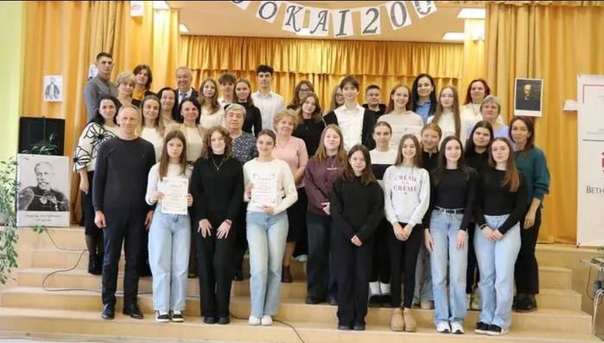 Irodalmi-műveltségi vetélkedő Nagydobronyban - Jókai csodákkal teli világa újra életre kelt