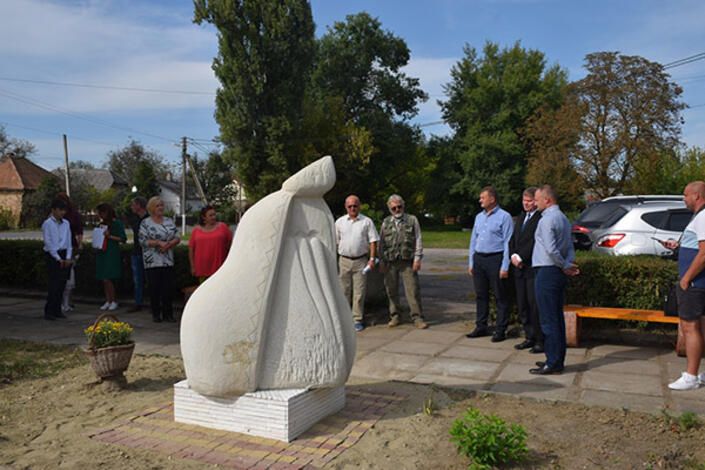 Otthon a világban – Újabb stációkkal bővült a szoborút