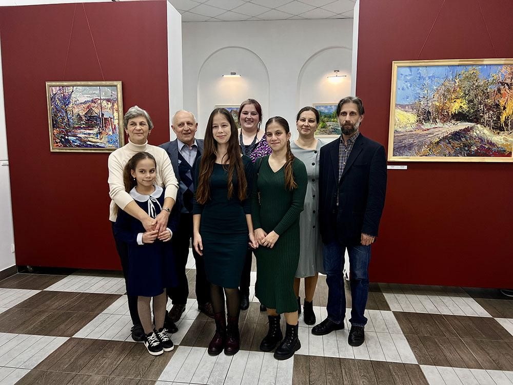 A Gogola család kiállítása a Na’Conxypan Galériában – Öt generáció a művészet bűvöletében