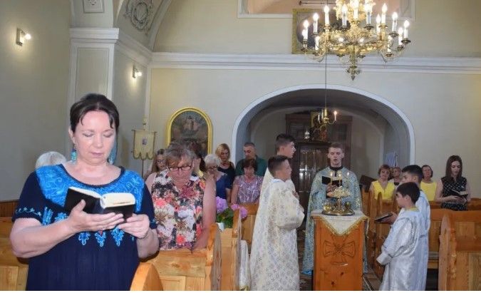 Sebestyén Márta népdalénekest látta vendégül a Tiszaújlaki Görögkatolikus Egyházközség
