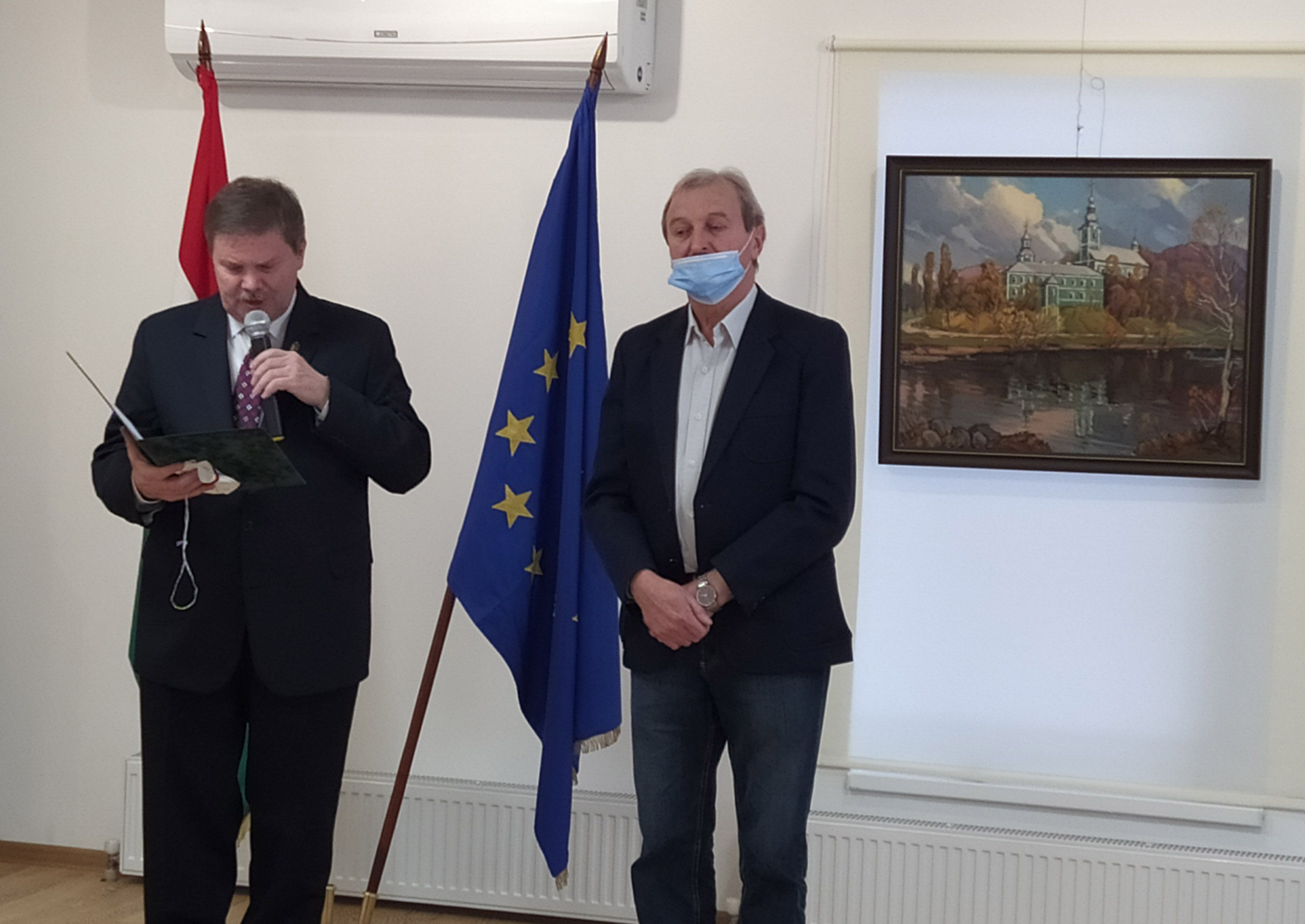 Ábrázolásmódja az élet szeretetét hirdeti – Villásek Tibor kiállítása