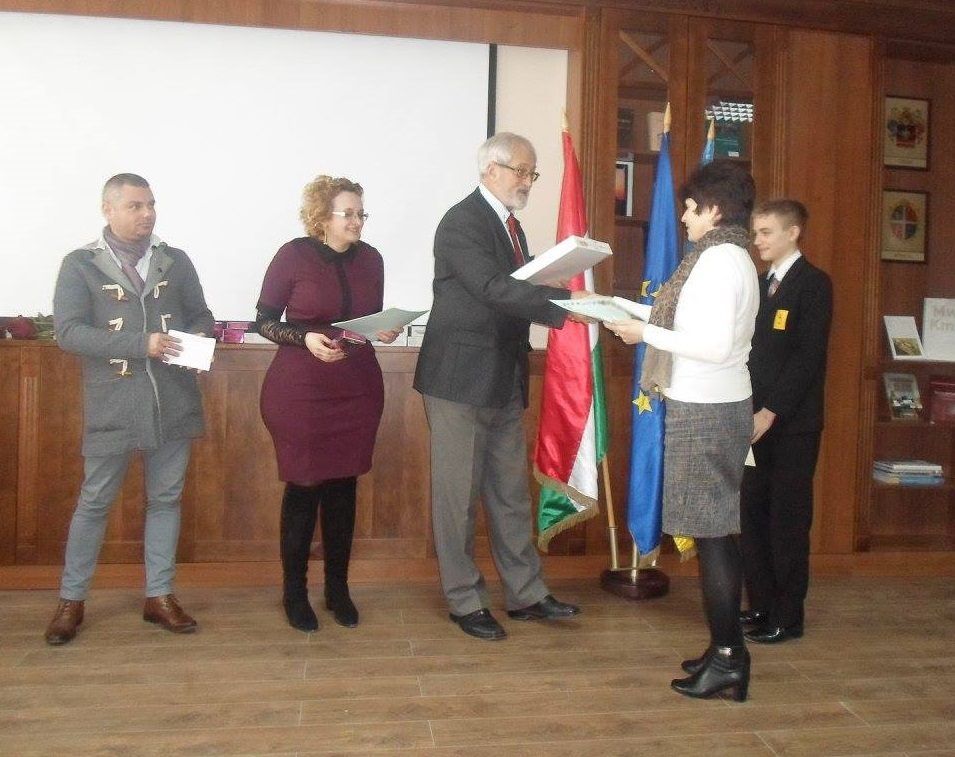 Arany János balladamondó verseny a költő születésének 200. évfordulója tiszteletére