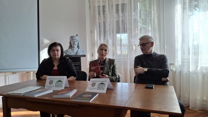 Évnyitó, könyvbemutató és tudományos fórum a Hungarológia Központban