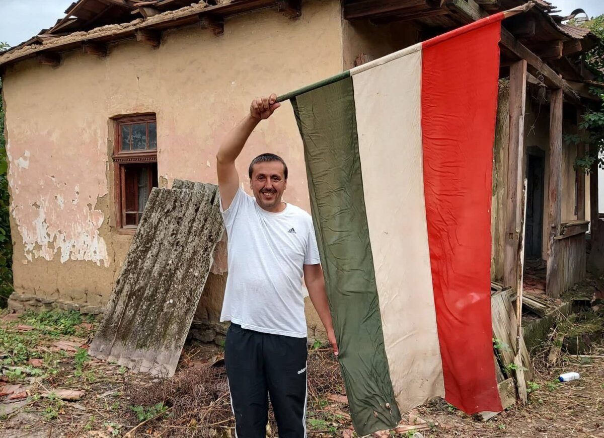 Egy magyar trikolór kálváriája