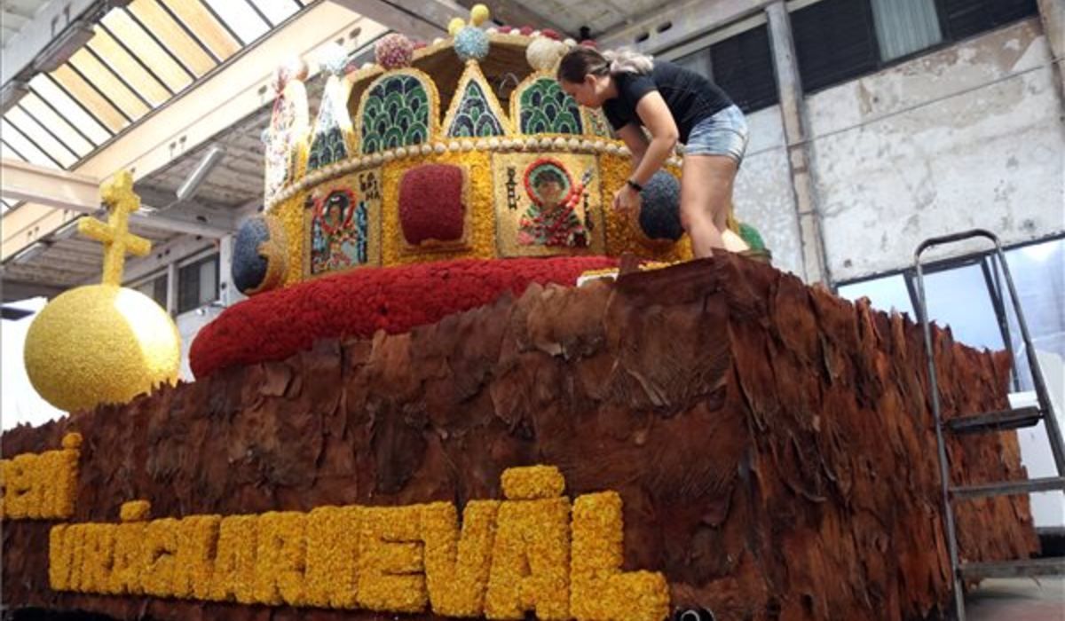 Idén 14 virágkompozíció látható a Debreceni Virágkarneválon