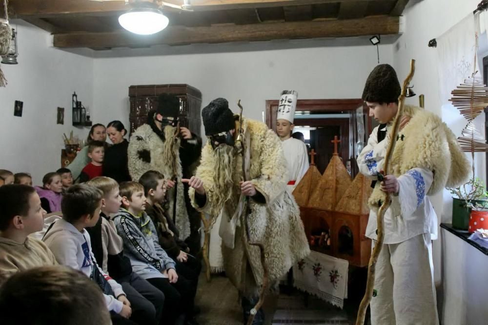 Amikor a hagyomány a szeretet üzenetét hordozza – Karácsonyvárás a Nagyberegi Tájházban