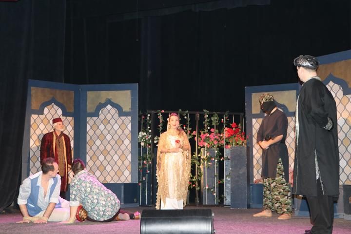 „A magyar kultúra gazdag vizű forrás, amelyből erőt meríthetünk” – A Gül Baba című operettel ünnepelték a magyar kultúra napját Ungváron