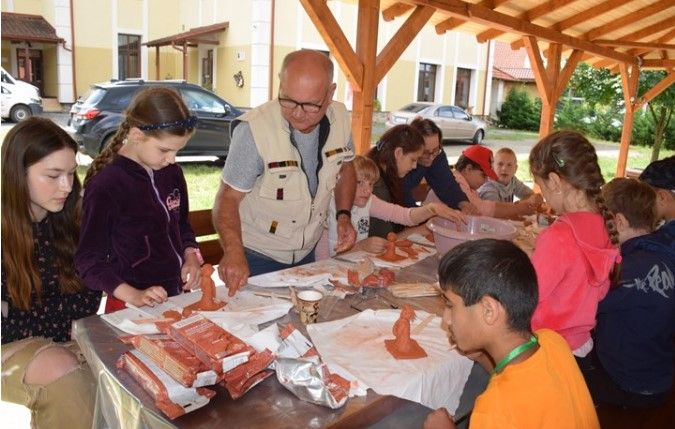Alkotóhét Beregszászon. Horváth Anna gazdag szellemi hagyatéka – Az alkotás öröme