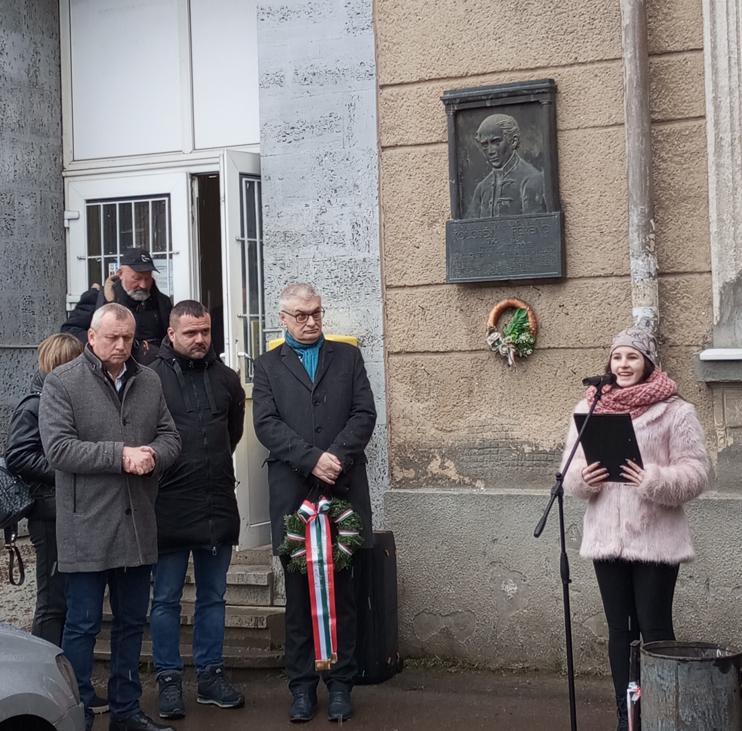 Kultúránk – menedék és erőforrás – Főhajtás a beregszászi Kölcsey-emléktáblánál