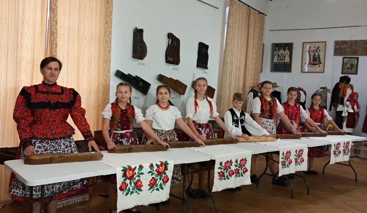 A Tulipán Tanoda is bekapcsolódott a kárpátaljai népzenei örökségmentésbe