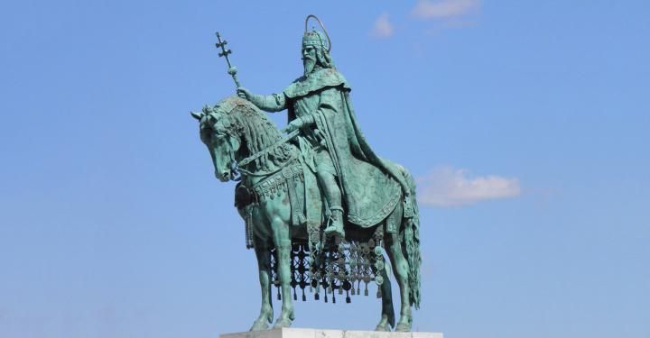 Államalapítás kereszttel és karddal