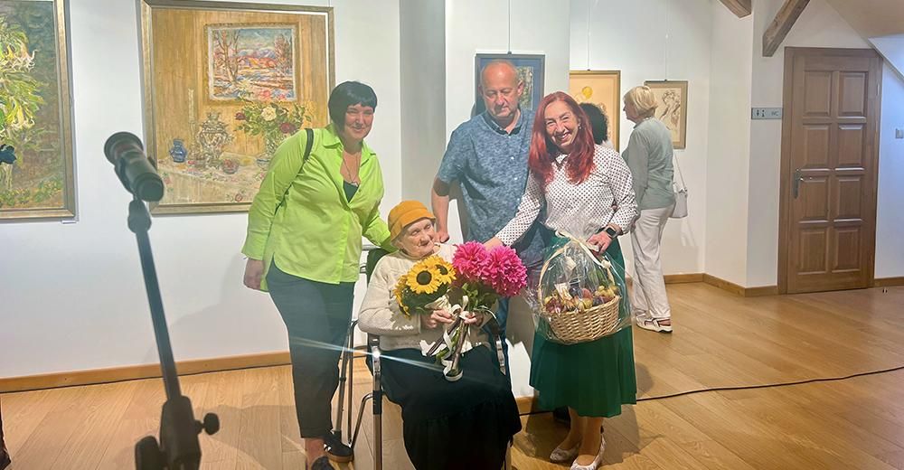 „Békesség e háznak!” – Ludmila Kirgizova jubileumi kiállítása a Munkácsy Mihály Magyar Házban