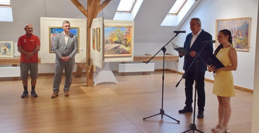 Gogola Zoltán festményeiből nyílt kiállítás a Munkácsy Mihály Magyar Házban
