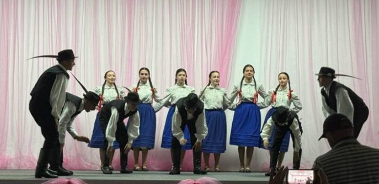 Átadták a Nagyberegi Kultúrház felújított dísztermét – Mozgalmas élet kezdődik a kistérség kulturális központjában