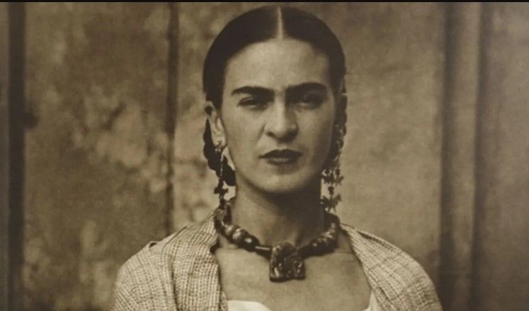 117 éve született Frida Kahlo