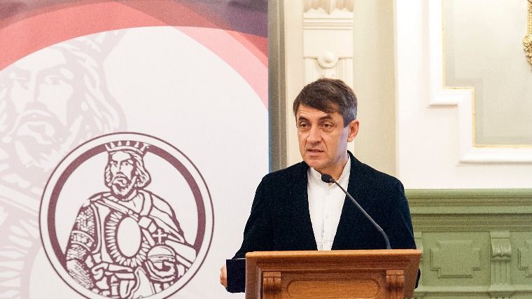 A magyarság megerősítésére és sorsközösség vállalására kötelez Szent László öröksége