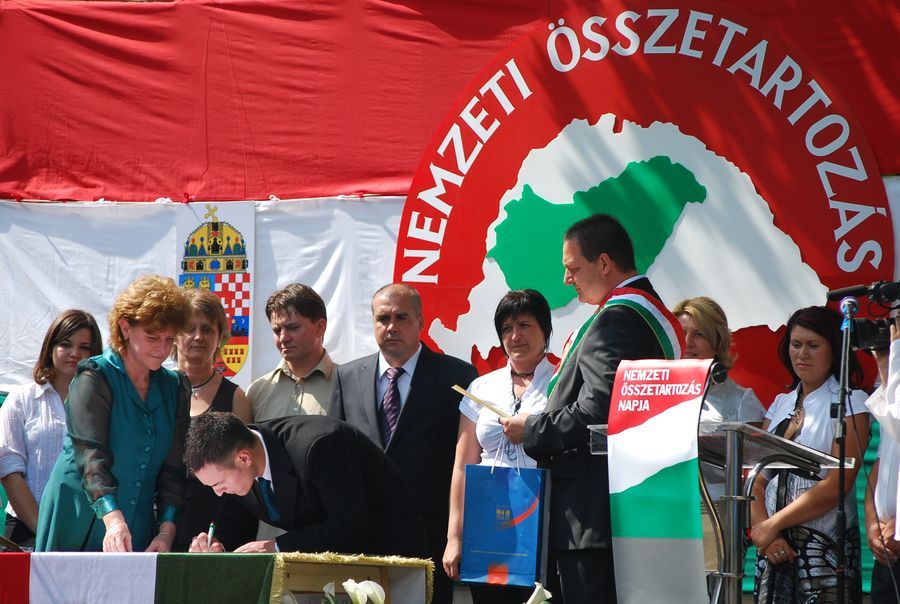 A nemzeti összetartozás emlékhete Debrecenben