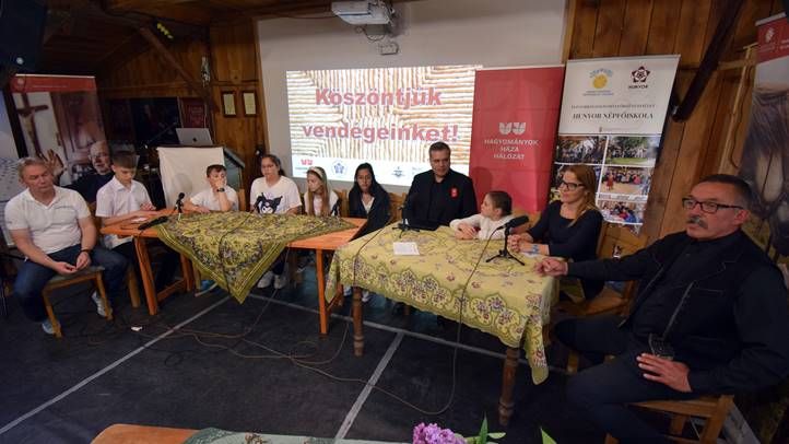 Kiscsőszi szőttes – Konferencia az értékőrzés jegyében
