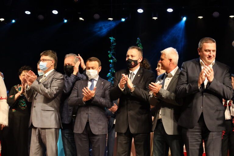 Magyar támogatással újult meg az ungvári színház