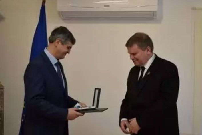 Ünnepség Magyarország Beregszászi Konzulátusán – Csernicskó István rektor kitüntetése
