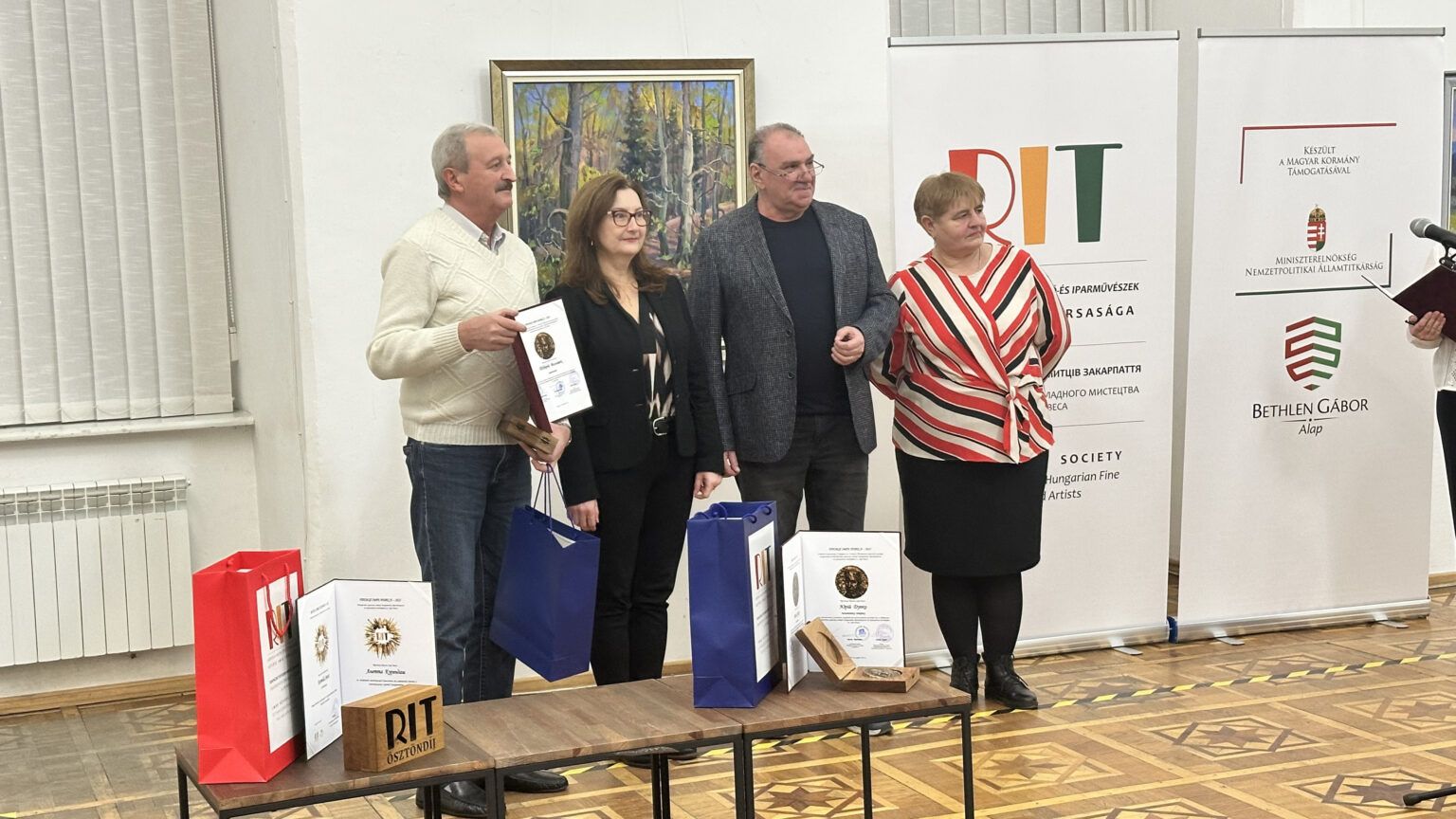 Átadták a Révész Imre-díjakat és a RIT-ösztöndíjat