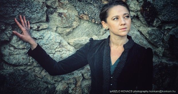 Felhangolva: Interjú Tarpai Viki színésznővel