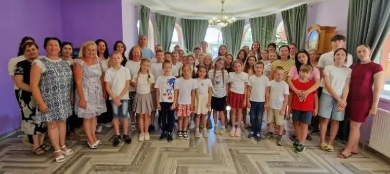 A múlt értékeiből építik a jövőt – Sikeresen zárult a Tulipán Tanoda tábora Kőrösmezőn