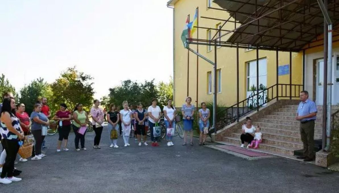 A Rákóczi Szövetség beiskolázási ösztöndíjainak átadásán